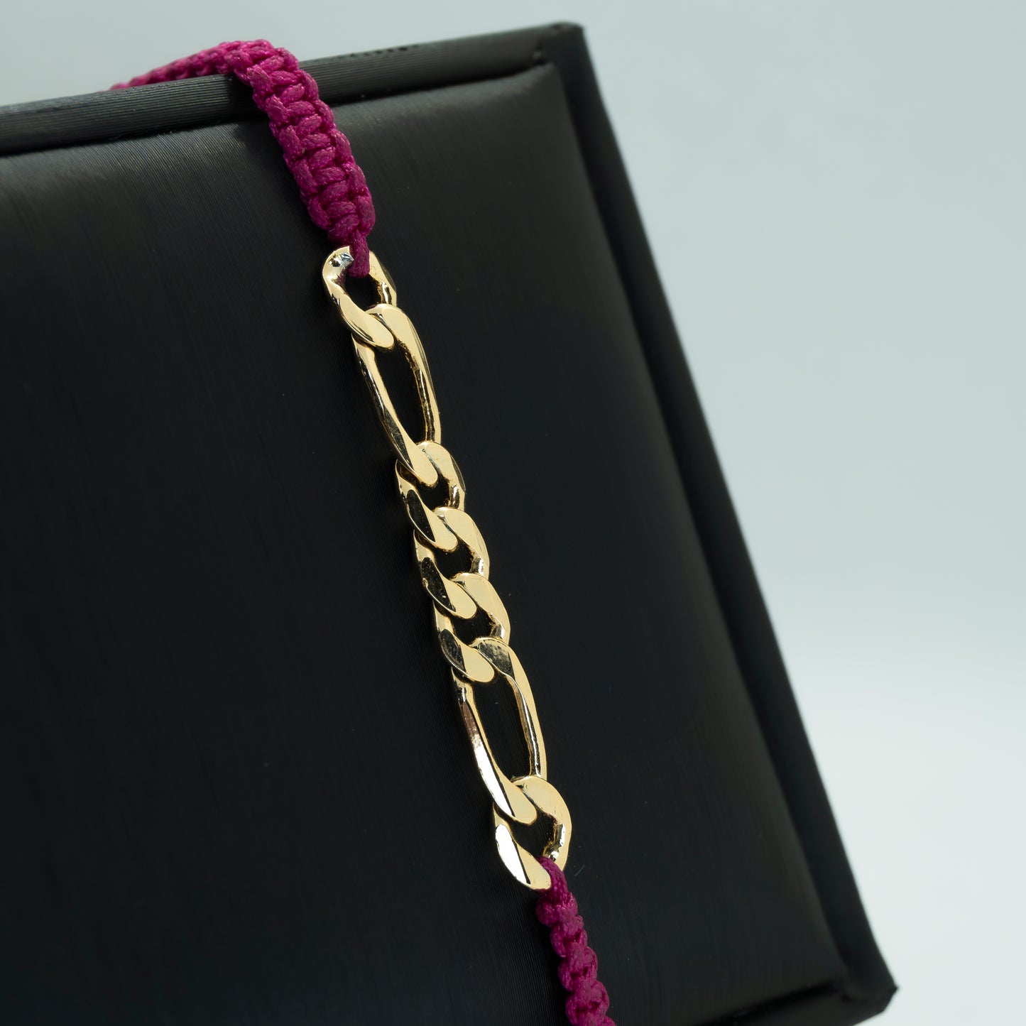 PULSERA TEJIDA CON TEJIDO 3X1