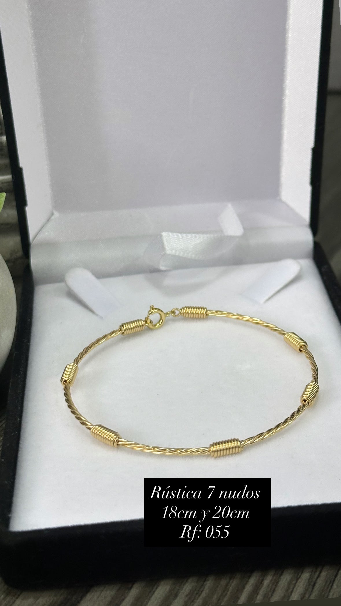 Pulsera dorada referencia 100