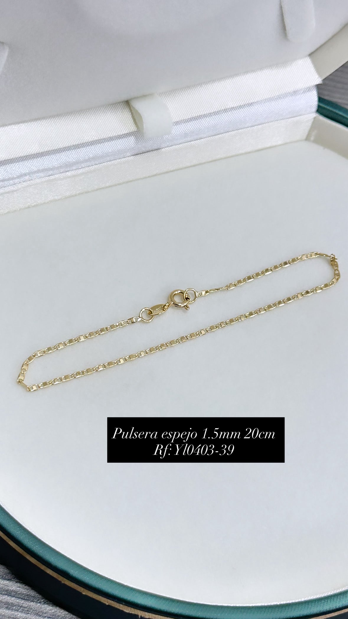 Pulsera dorada referencia 121