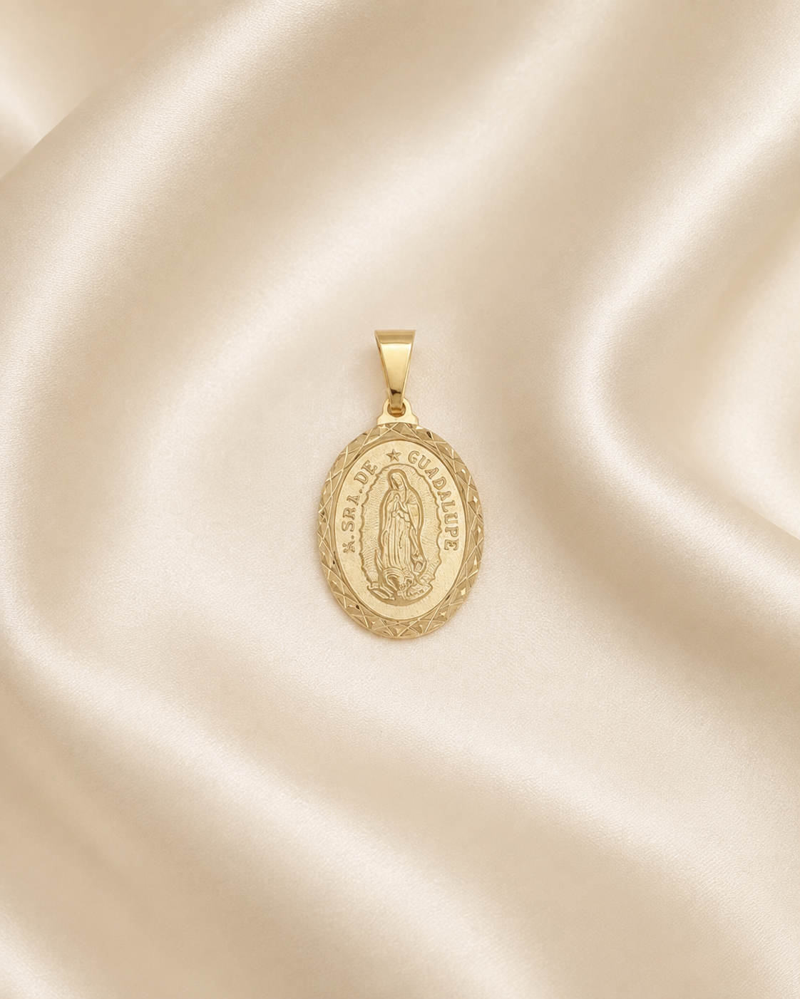 Dije Virgen Guadalupe Tallada