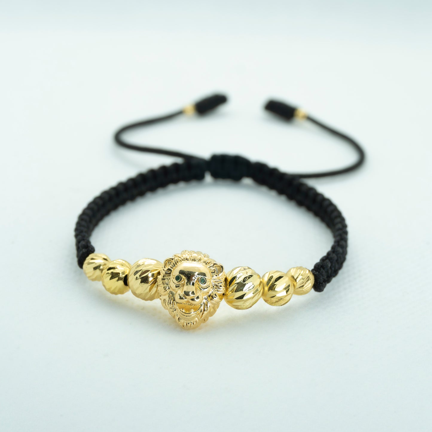 PULSERA TEJIDA CON DIJE LEON