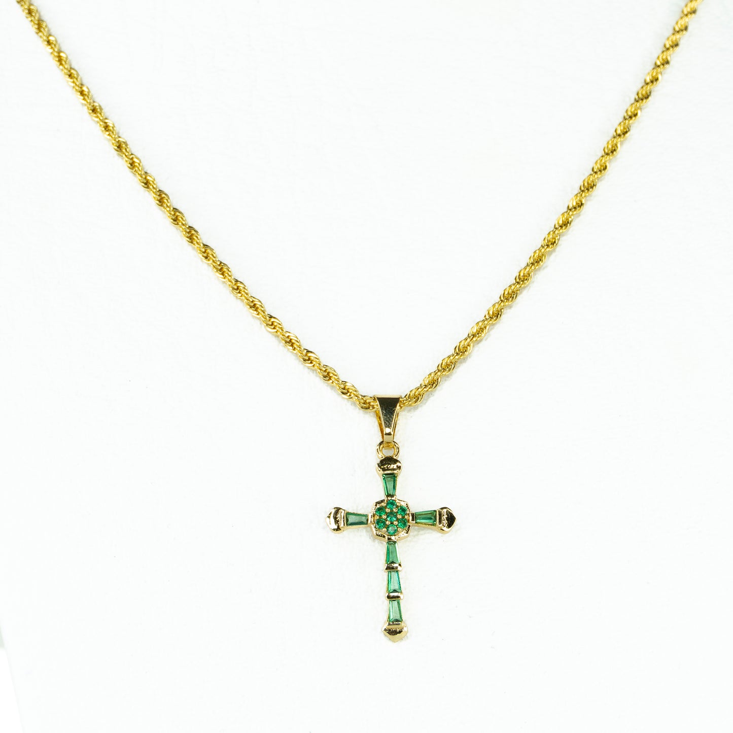 CADENA TEJIDO LAZO + DIJE OBSEQUIO