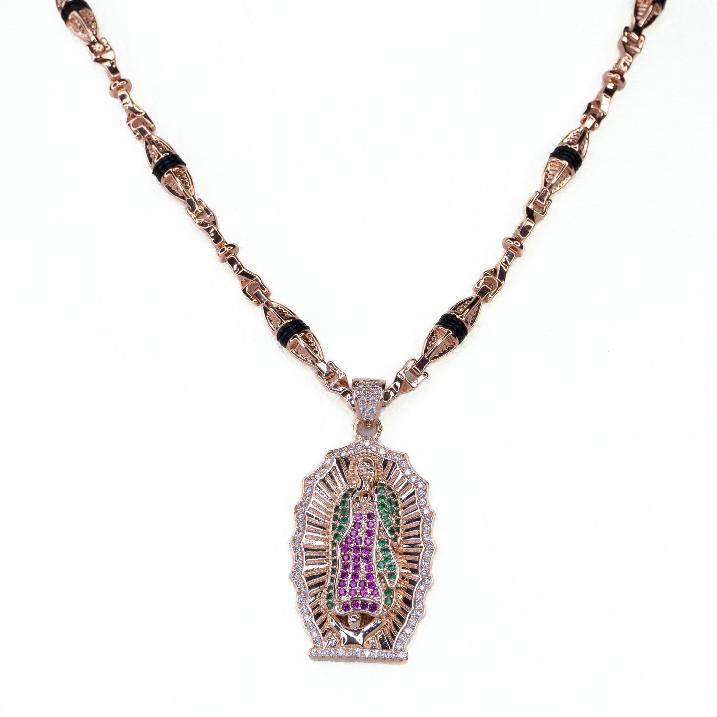 CADENA TEJIDO RUSTICO DUBAI ROSA + DIJE OBSEQUIO