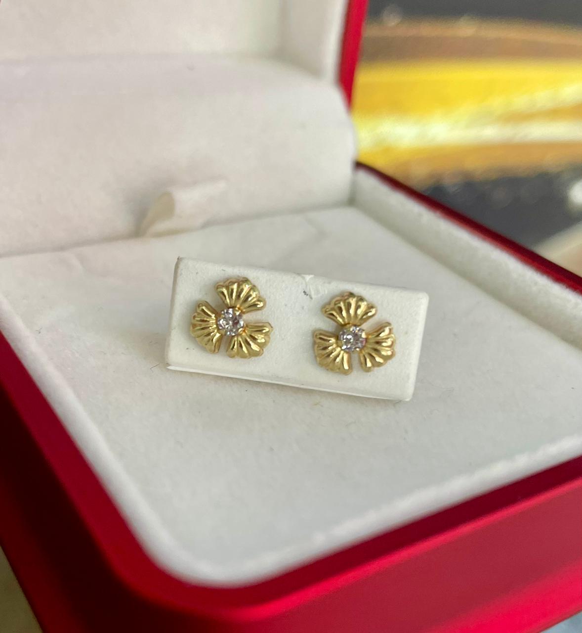 TOPO FLOR CON ZIRCON BLANCO ROSCA DE SEG.