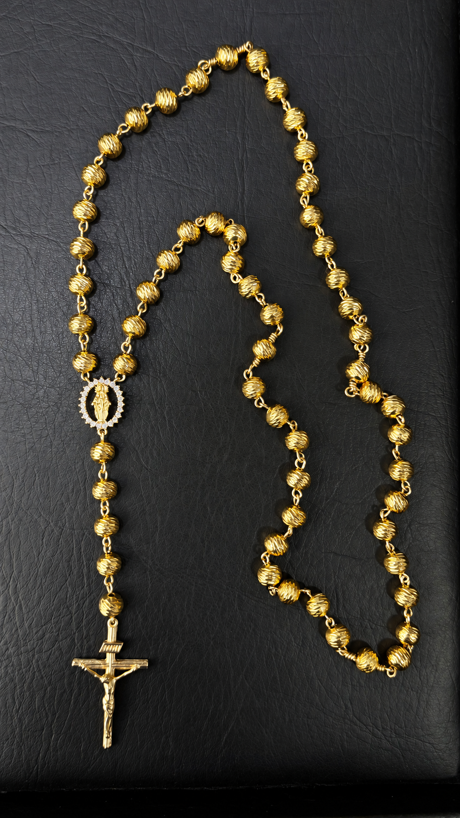 Camándula Virgen Milagrosa diamantada de 8 mm · 70 cm