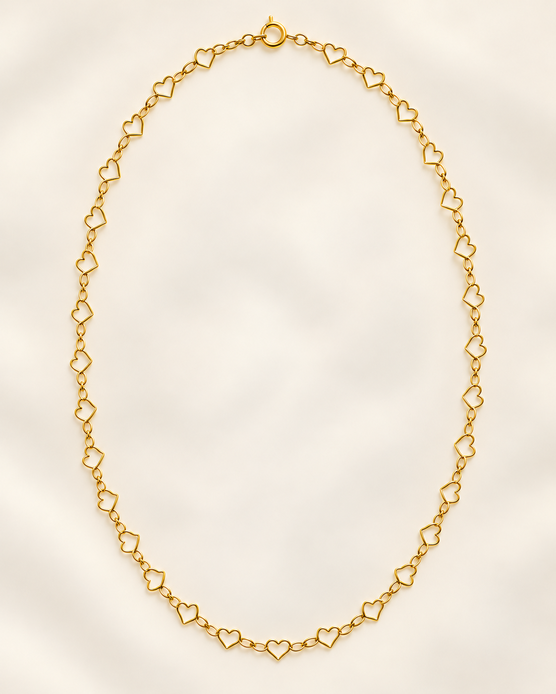 Vista completa ilustrativa de cadena Corazón de 45 cm y 2 mm en oro laminado 18K