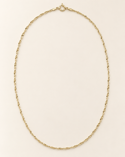 Vista completa ilustrativa de cadena Singapur de 45 cm y 1 mm en oro laminado 18K