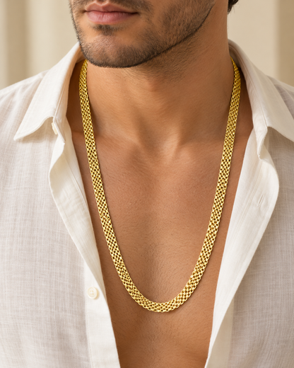 Vista sobre modelo ilustrativa de cadena Tejido chino doble carril de 65 cm y 6 mm en oro laminado 18K