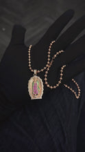 Cargar y reproducir el video en el visor de la galería, ¡Super Promoción! Cadena Militar Oro Laminado 18k Rosada Dije Virgen Guadalupe Grande
