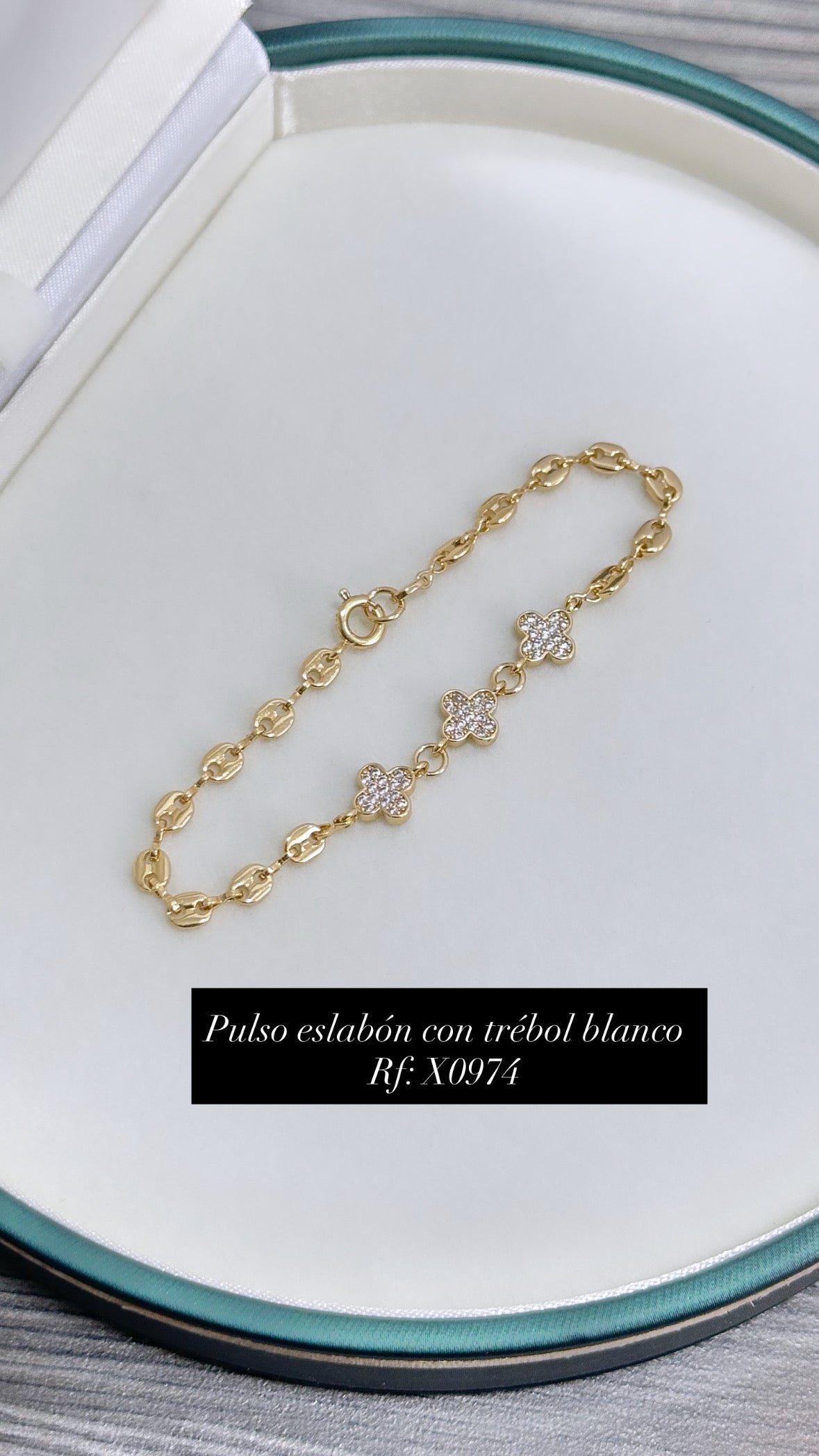 Pulsera dorada referencia 117