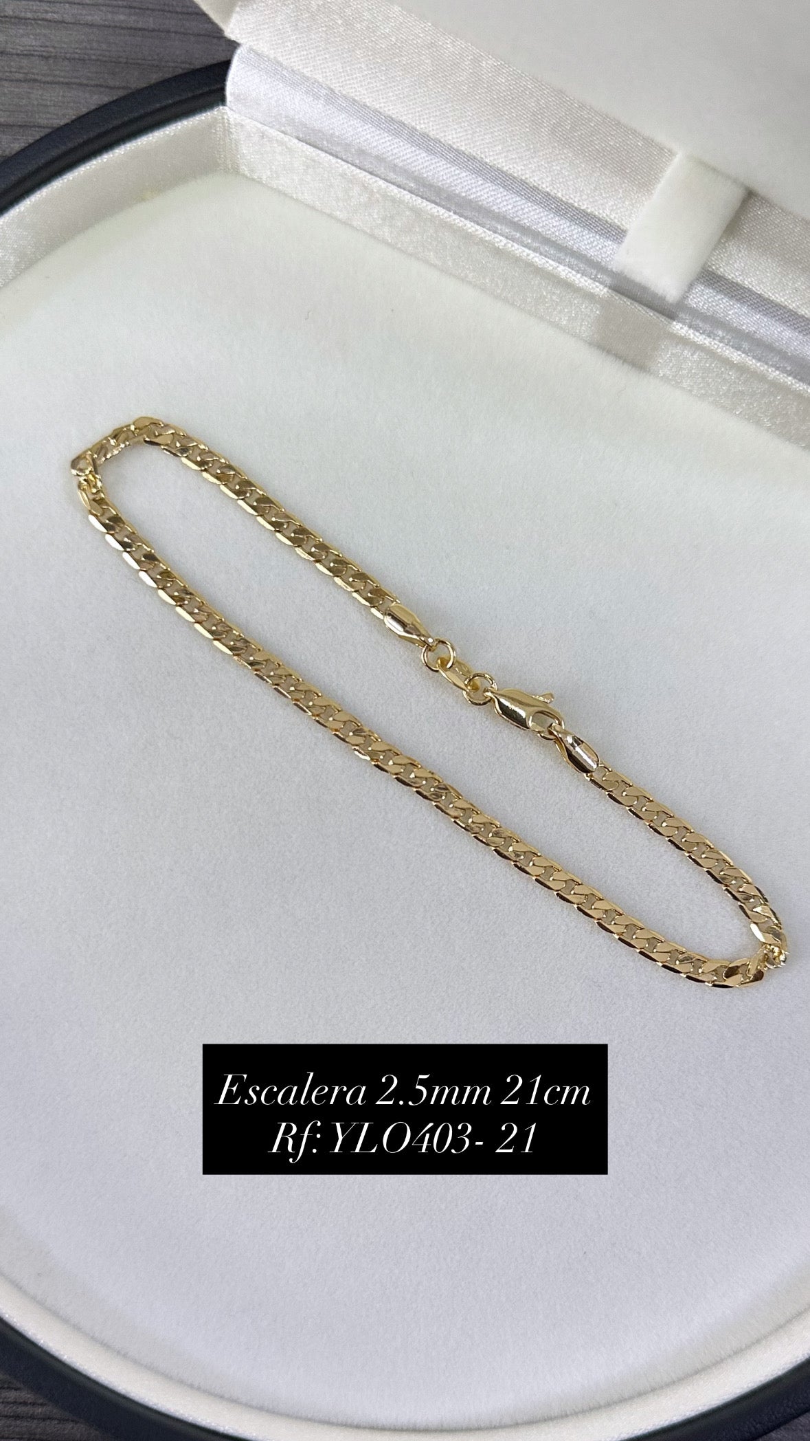 Pulsera dorada referencia 43