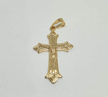 Load image into Gallery viewer, Cadena Barbada 50 cms con Dije Cristo Puntas Diamantes
